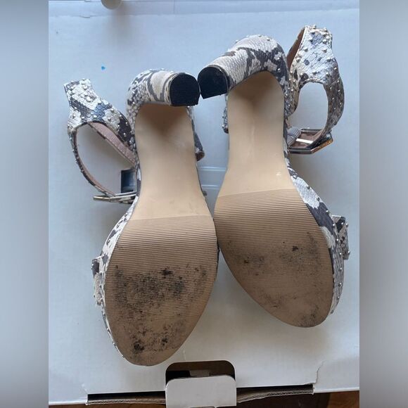 Madden Girl Rooma Vegan Snakeskin Studded Ankle Strap Platform Open - Picture 5 of 5